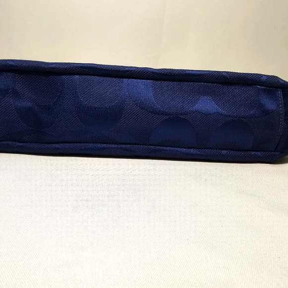 Authentic Navy Blue Coach Crossbody Bag - Picture 11 of 11